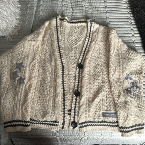 Authentic Taylor Swift Folklore Cardigan - Size XS/S - Picture 2 of 5